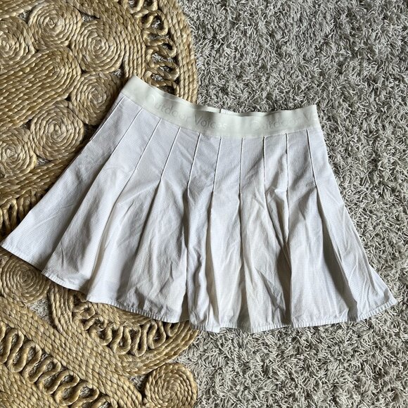 Outdoor Voices Pleated 4" Sport Skort Size M - Picture 1 of 3